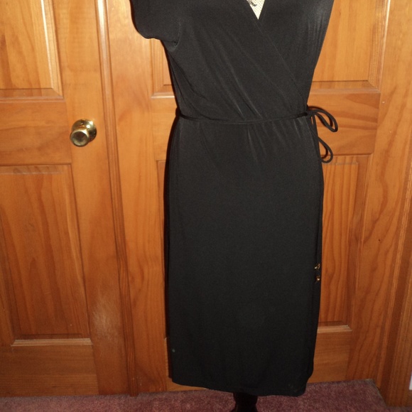 Dress - Picture 2 of 6